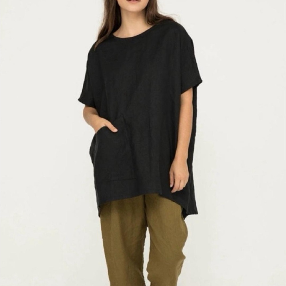 Elizabeth Suzann Short Sleeve Harper Tunic Black Linen OSM